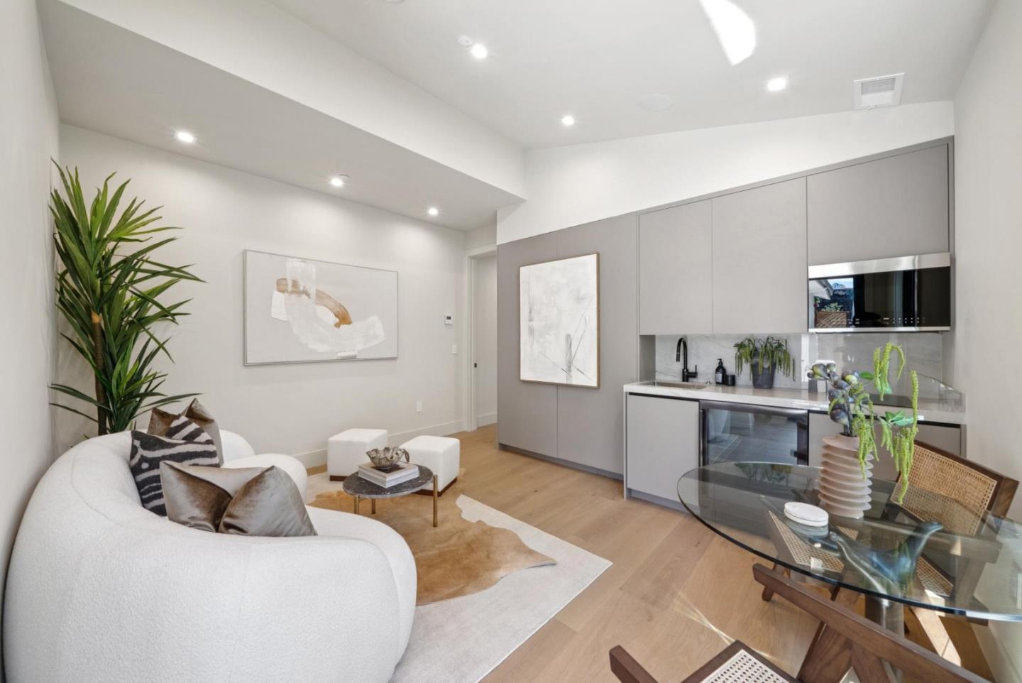 Detail Gallery Image 51 of 77 For 585 Cherry Ave, Los Altos,  CA 94022 - 5 Beds | 5/1 Baths