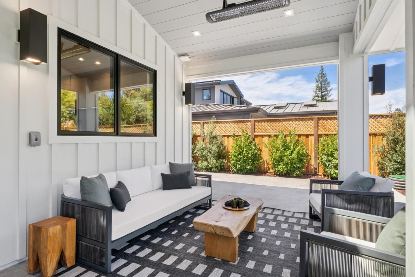 Detail Gallery Image 67 of 77 For 585 Cherry Ave, Los Altos,  CA 94022 - 5 Beds | 5/1 Baths