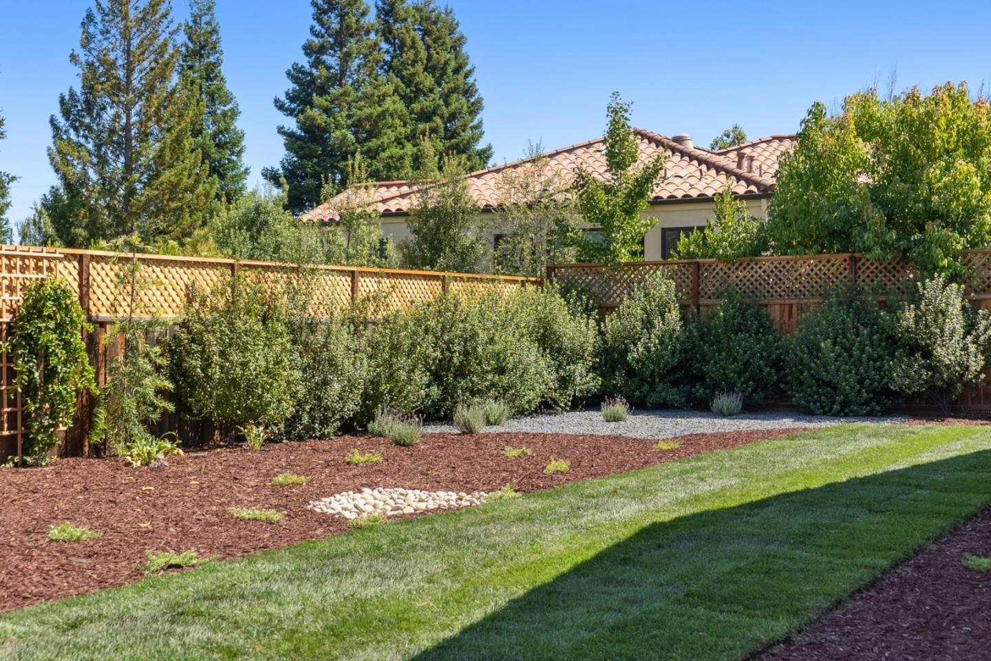 Detail Gallery Image 70 of 77 For 585 Cherry Ave, Los Altos,  CA 94022 - 5 Beds | 5/1 Baths