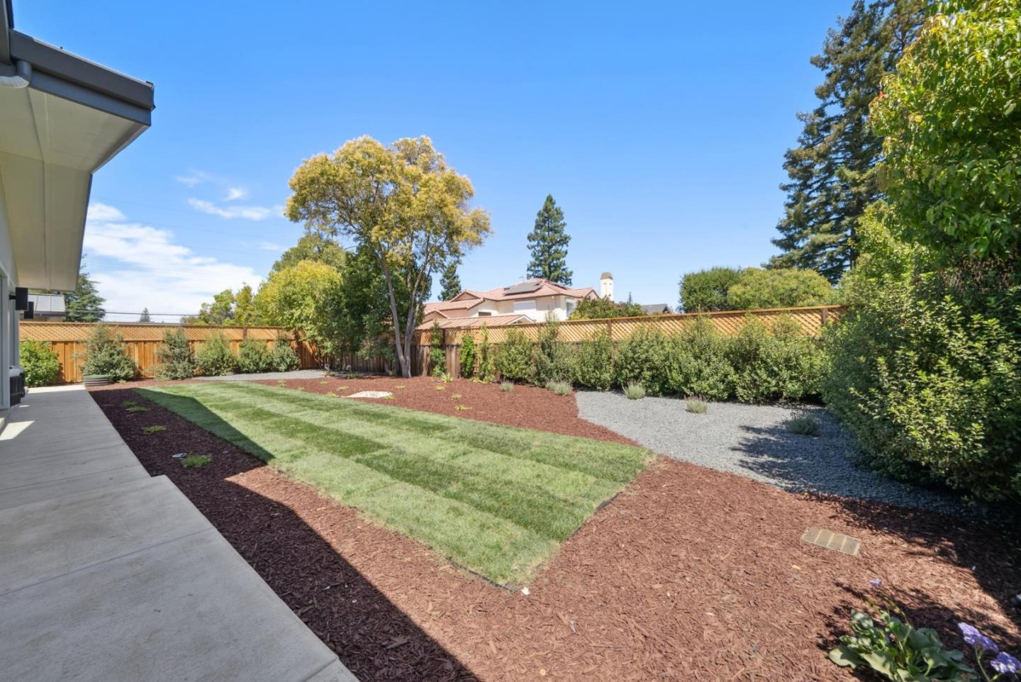 Detail Gallery Image 71 of 77 For 585 Cherry Ave, Los Altos,  CA 94022 - 5 Beds | 5/1 Baths