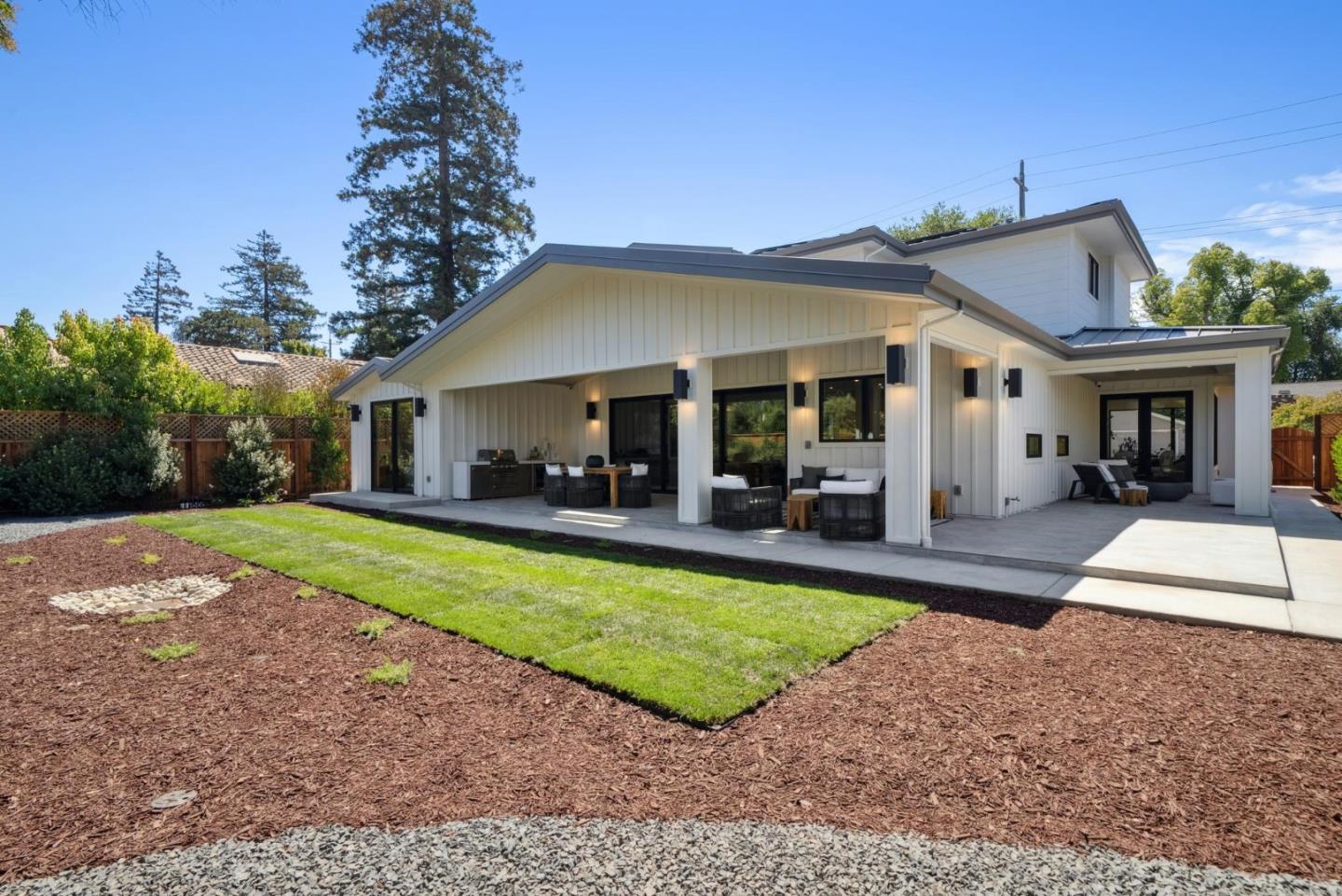 Detail Gallery Image 72 of 77 For 585 Cherry Ave, Los Altos,  CA 94022 - 5 Beds | 5/1 Baths