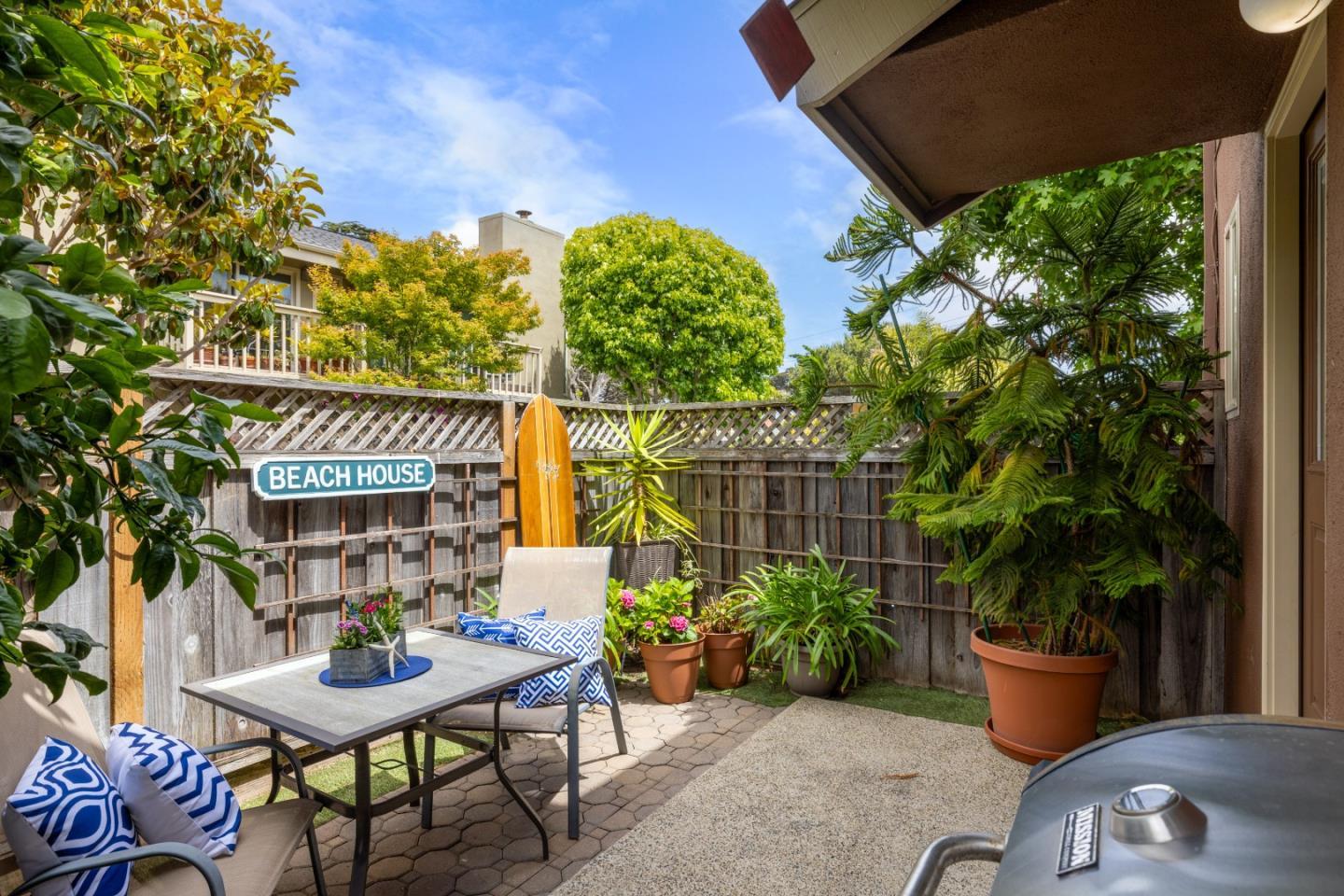 Detail Gallery Image 14 of 17 For 1037 Highland St a,  Seaside,  CA 93955 - 2 Beds | 1/1 Baths