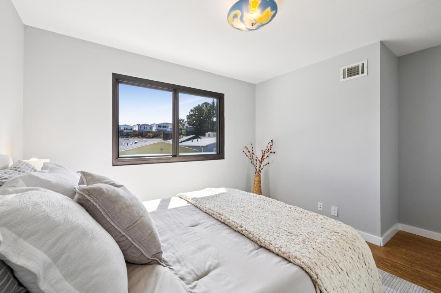 Detail Gallery Image 39 of 96 For 69 Plymouth Cir, Daly City,  CA 94015 - 3 Beds | 3 Baths
