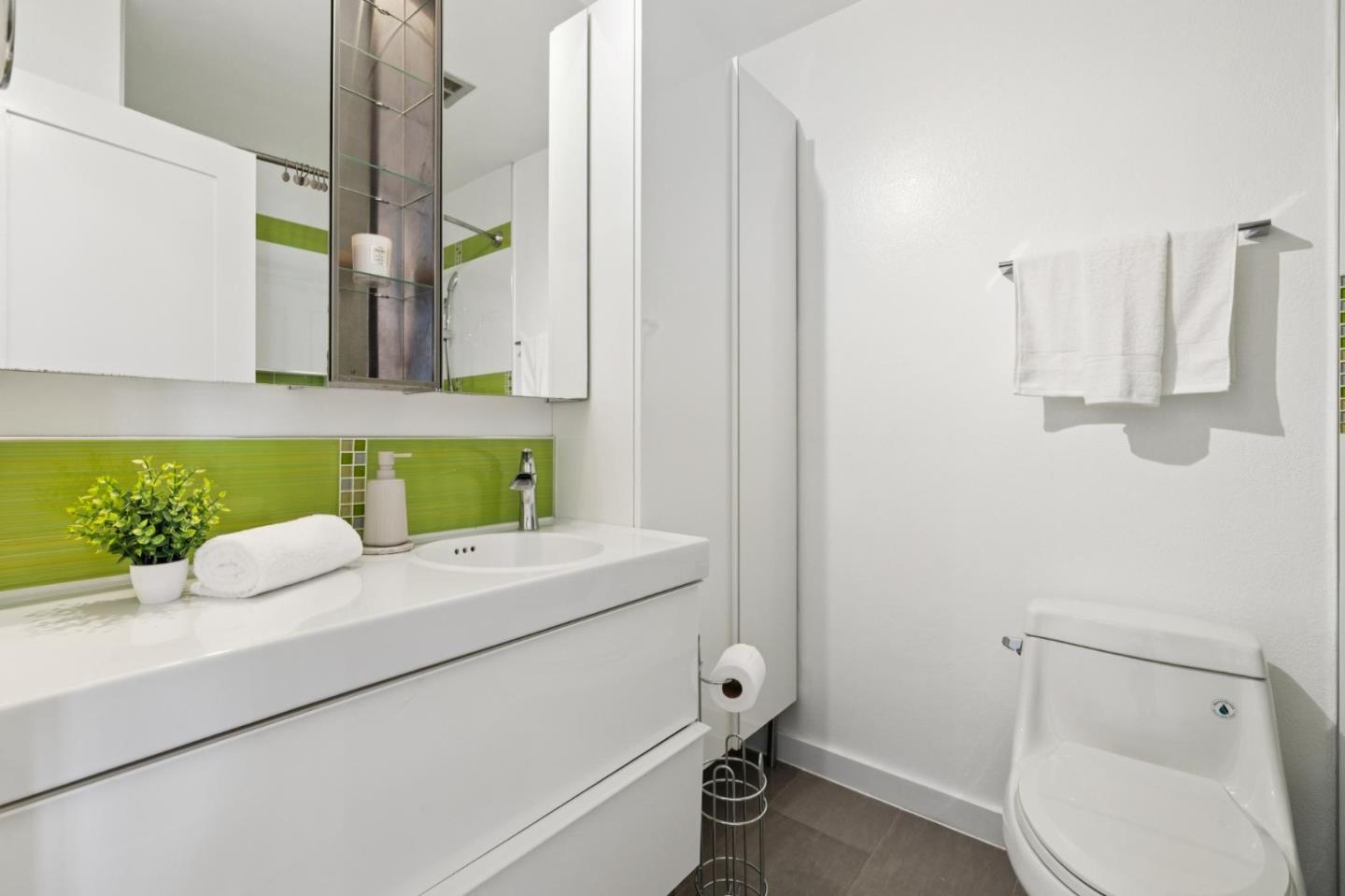 Detail Gallery Image 40 of 96 For 69 Plymouth Cir, Daly City,  CA 94015 - 3 Beds | 3 Baths