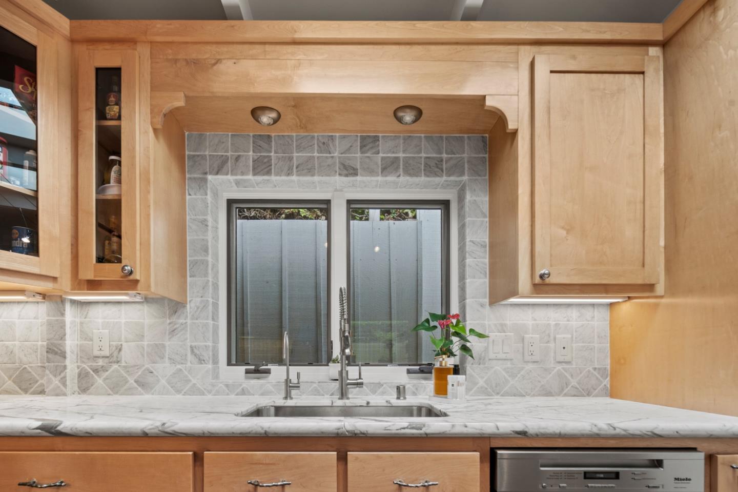 Detail Gallery Image 19 of 54 For 0 Lobos Street 3 Sw of 3rd Avenue, Carmel,  CA 93923 - 3 Beds | 1/1 Baths