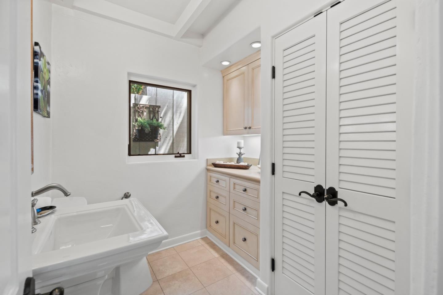 Detail Gallery Image 40 of 54 For 0 Lobos Street 3 Sw of 3rd Avenue, Carmel,  CA 93923 - 3 Beds | 1/1 Baths