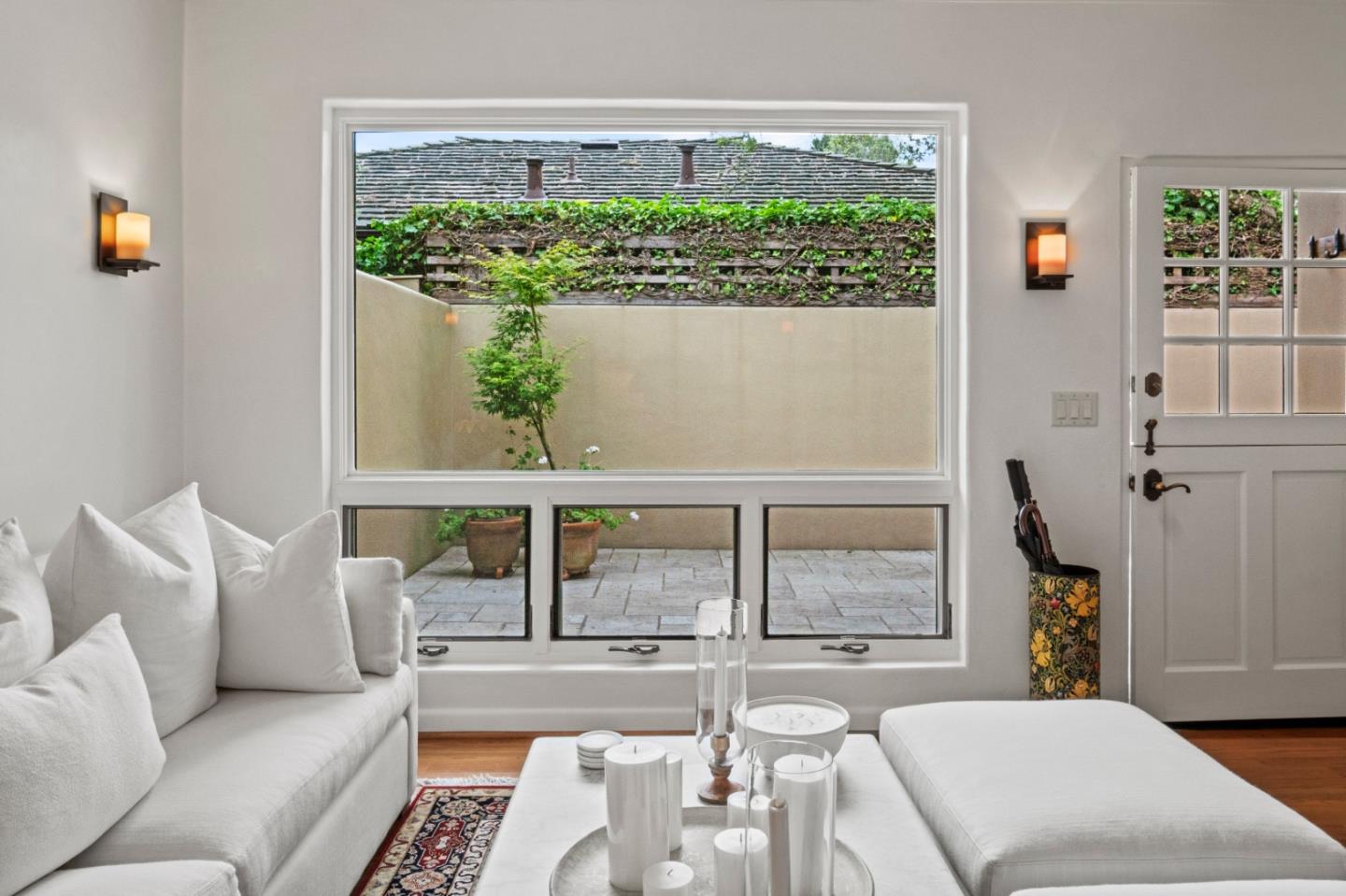 Detail Gallery Image 6 of 54 For 0 Lobos Street 3 Sw of 3rd Avenue, Carmel,  CA 93923 - 3 Beds | 1/1 Baths