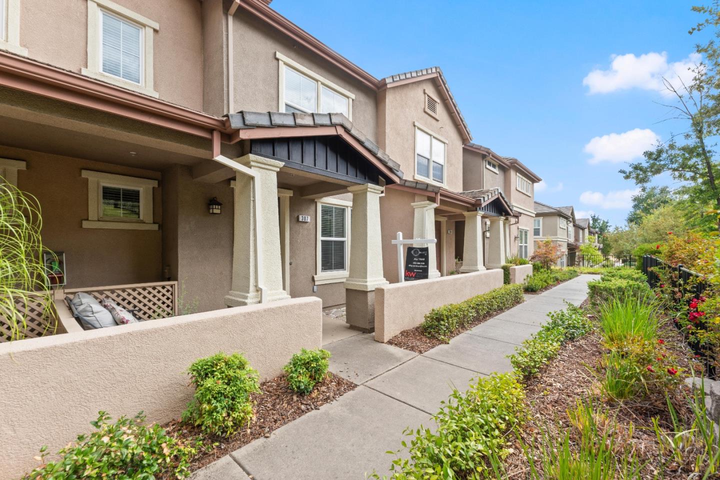 Detail Gallery Image 11 of 47 For 307 Blossom Rock Ln #59,  Folsom,  CA 95630 - 2 Beds | 2/1 Baths