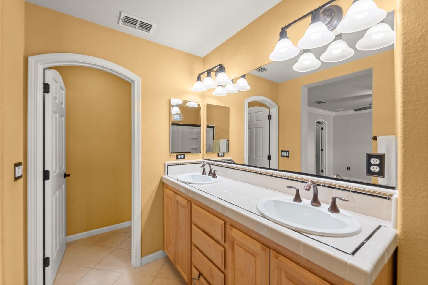 Detail Gallery Image 39 of 47 For 307 Blossom Rock Ln #59,  Folsom,  CA 95630 - 2 Beds | 2/1 Baths