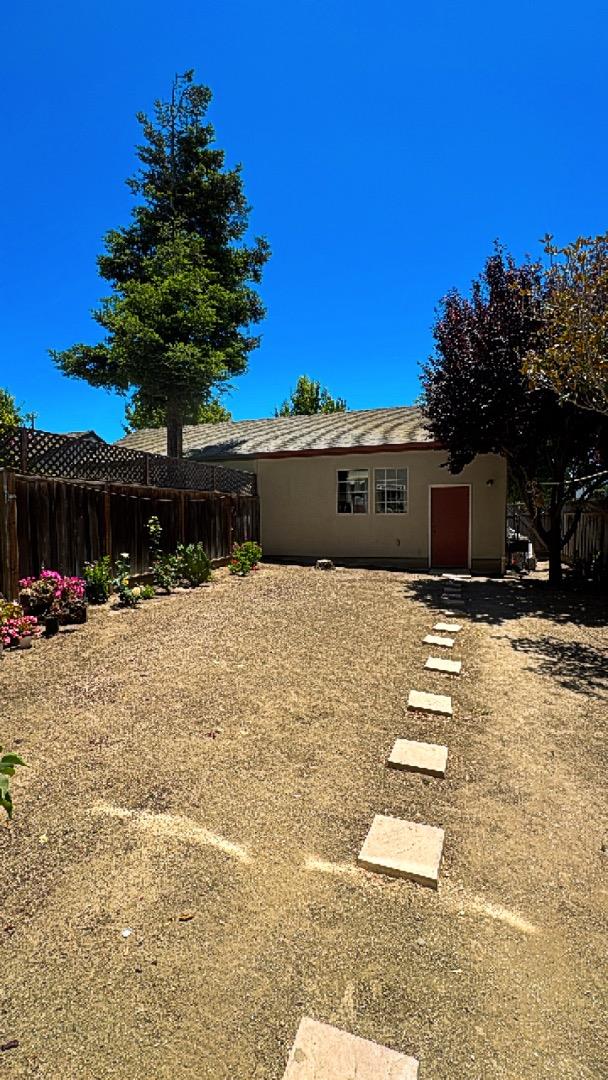 Detail Gallery Image 12 of 15 For 467 Calcagno St, King City,  CA 93930 - 3 Beds | 2/1 Baths