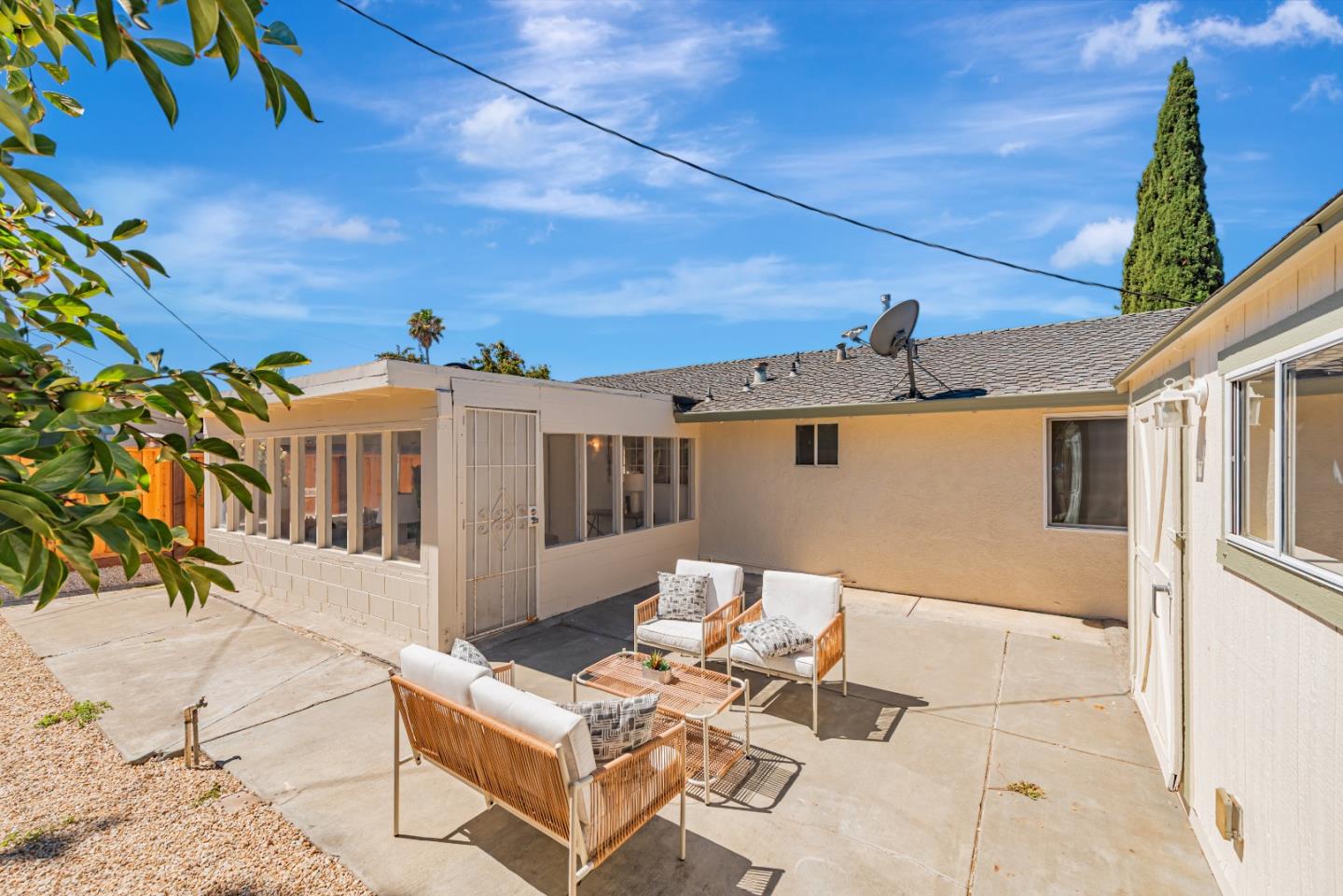Detail Gallery Image 12 of 27 For 1462 Cathay Dr, San Jose,  CA 95122 - 3 Beds | 2 Baths