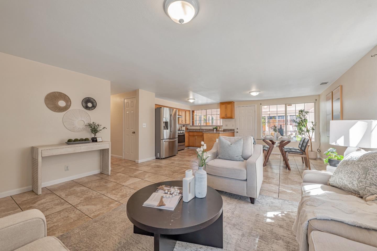 Detail Gallery Image 3 of 27 For 1462 Cathay Dr, San Jose,  CA 95122 - 3 Beds | 2 Baths