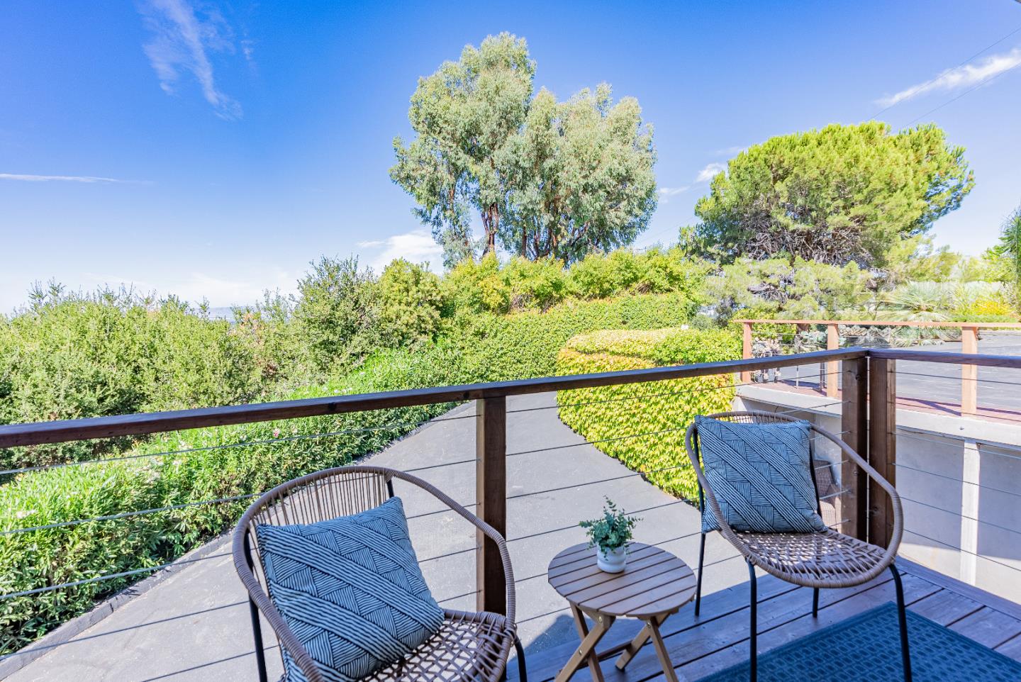Detail Gallery Image 10 of 61 For 893 Madonna Way, Los Altos,  CA 94024 - 4 Beds | 3 Baths