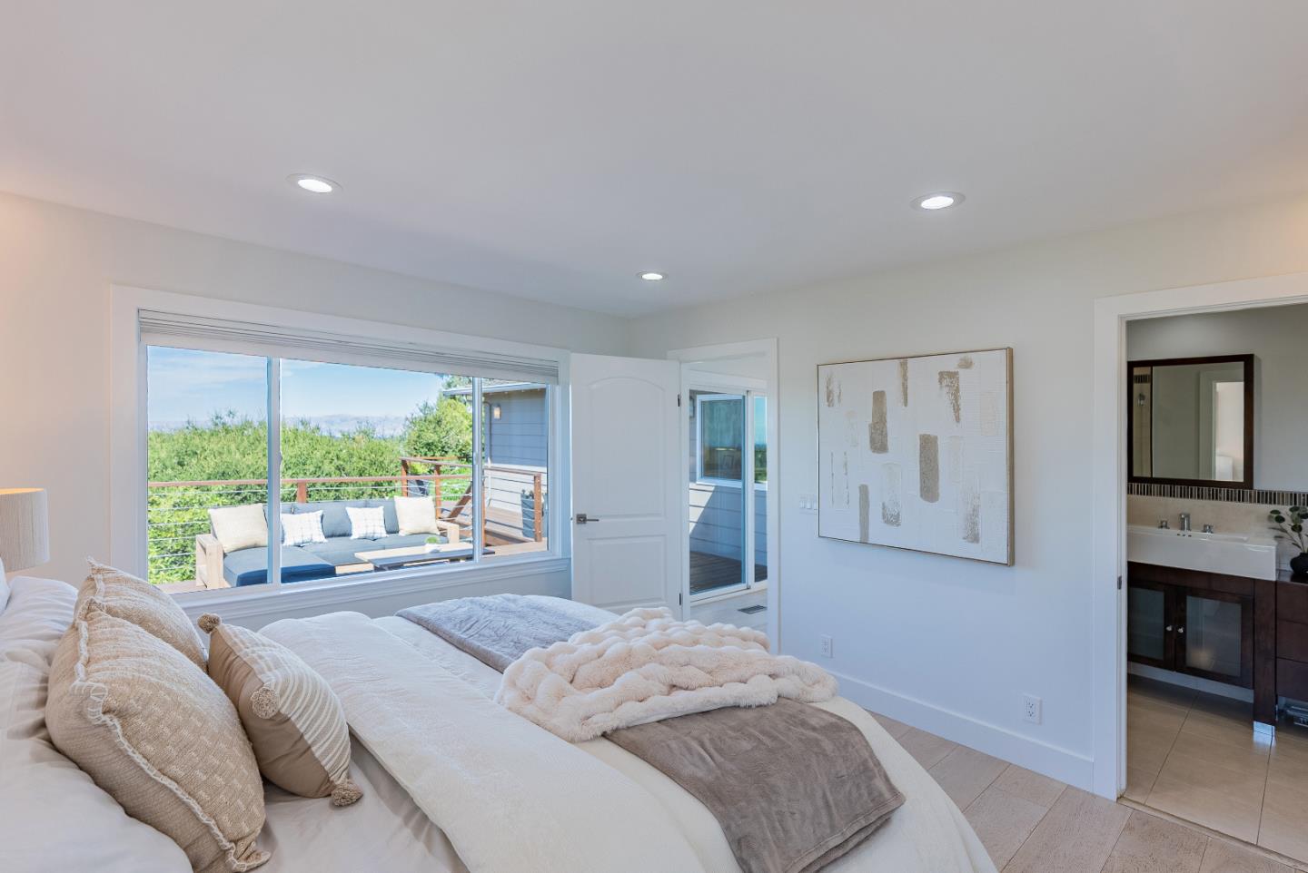 Detail Gallery Image 20 of 61 For 893 Madonna Way, Los Altos,  CA 94024 - 4 Beds | 3 Baths