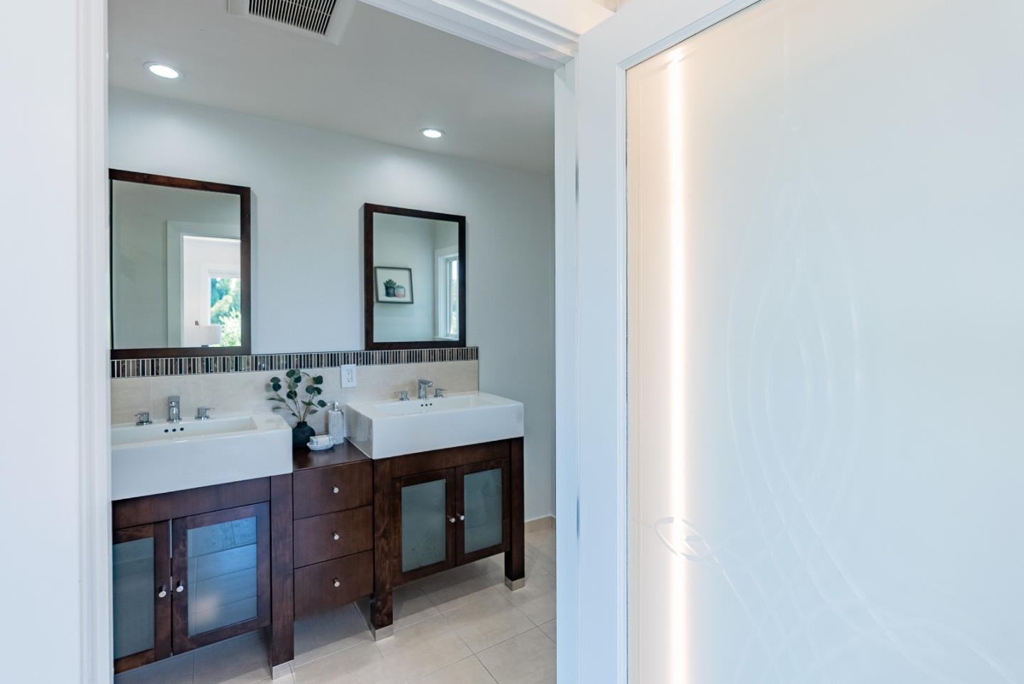 Detail Gallery Image 21 of 61 For 893 Madonna Way, Los Altos,  CA 94024 - 4 Beds | 3 Baths