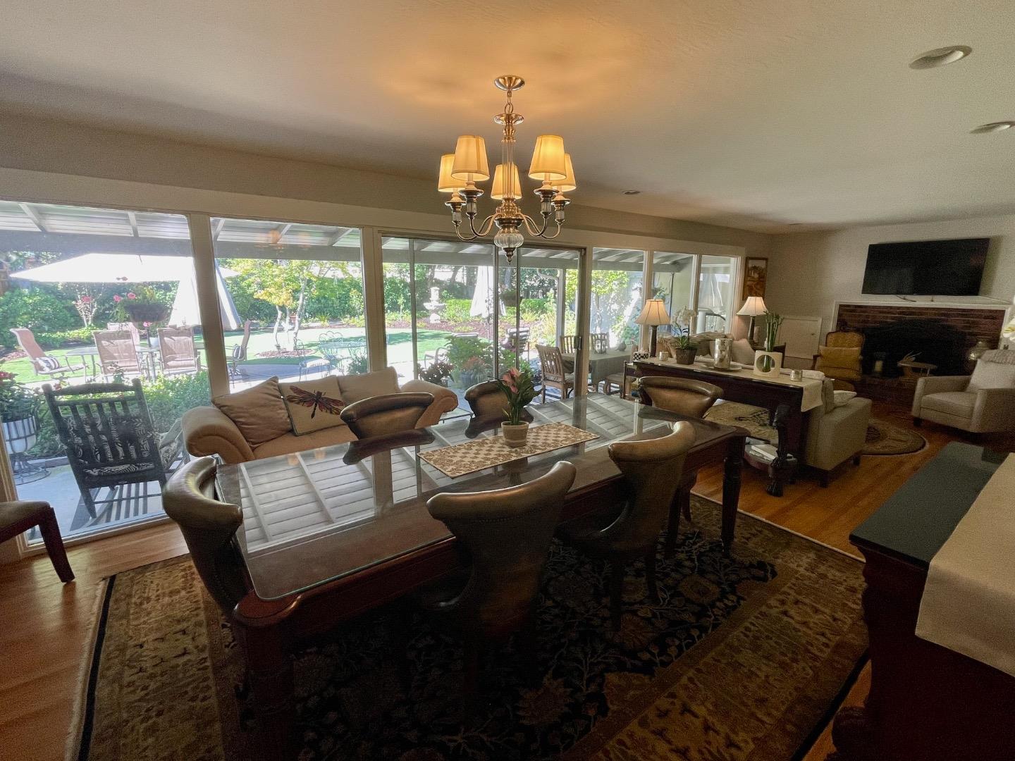 Detail Gallery Image 2 of 8 For 100 Magneson Ter, Los Gatos,  CA 95032 - 3 Beds | 2/1 Baths