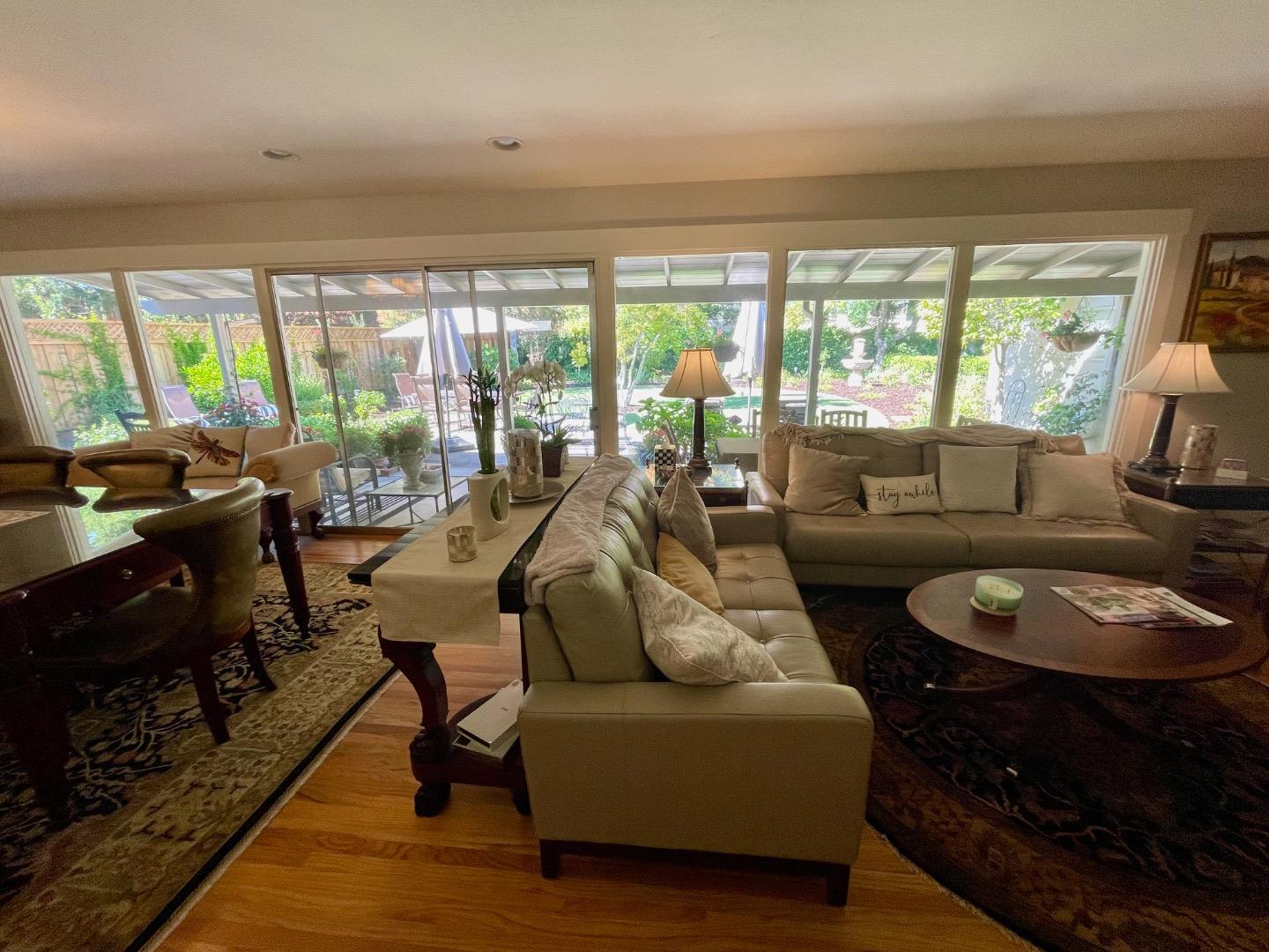 Detail Gallery Image 3 of 8 For 100 Magneson Ter, Los Gatos,  CA 95032 - 3 Beds | 2/1 Baths