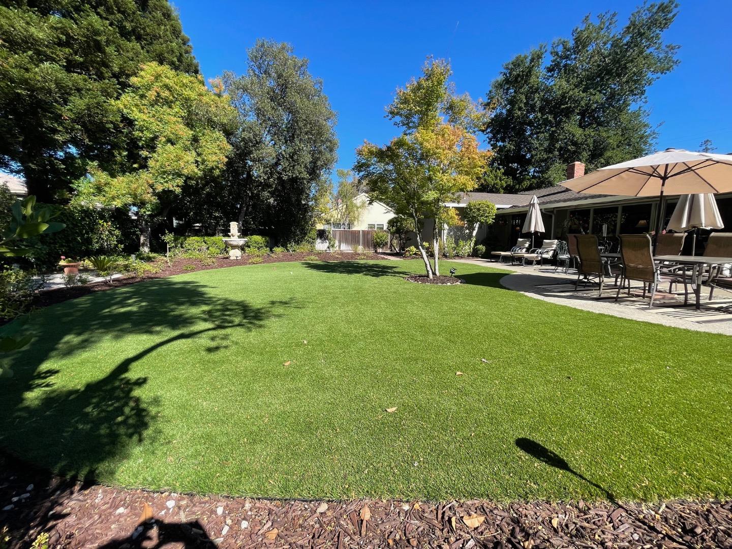 Detail Gallery Image 5 of 8 For 100 Magneson Ter, Los Gatos,  CA 95032 - 3 Beds | 2/1 Baths