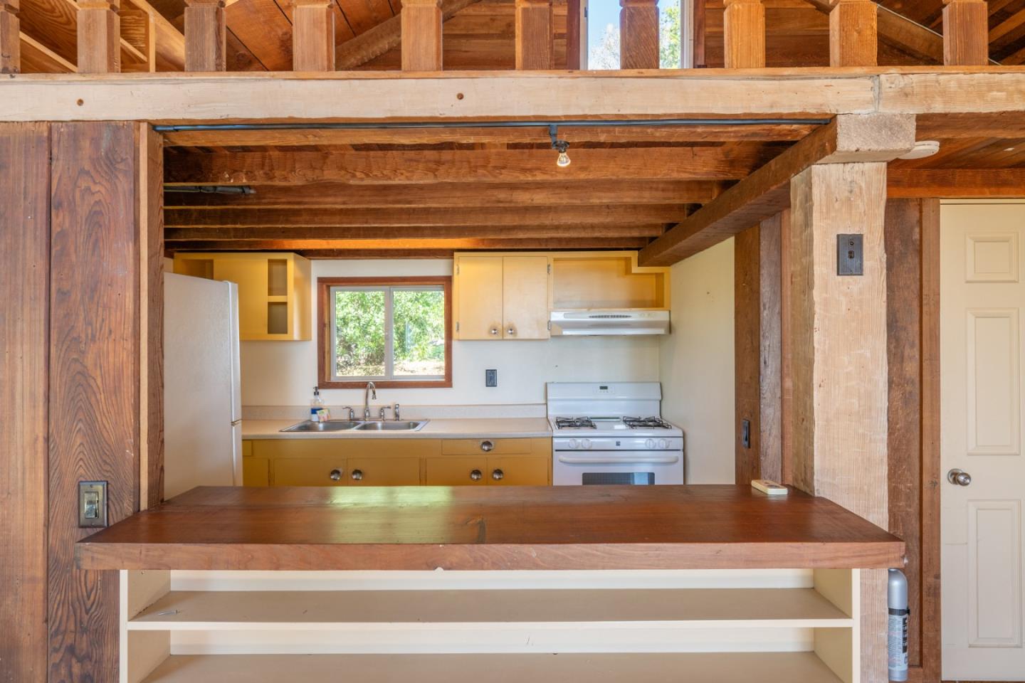 Detail Gallery Image 20 of 25 For 95 Corona Way, Carmel,  CA 93923 - 3 Beds | 3 Baths