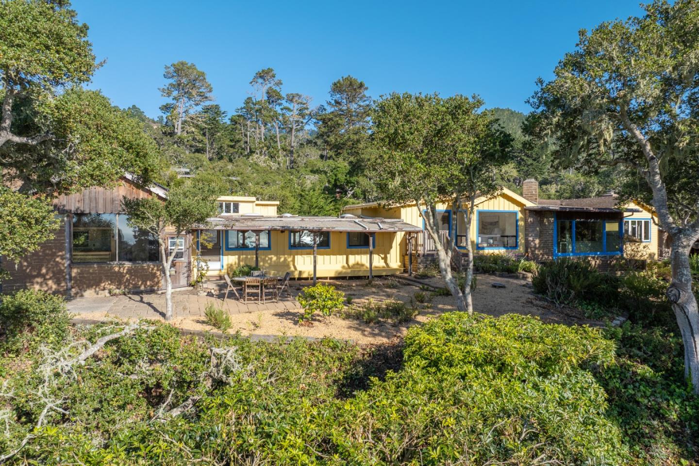 Detail Gallery Image 24 of 25 For 95 Corona Way, Carmel,  CA 93923 - 3 Beds | 3 Baths