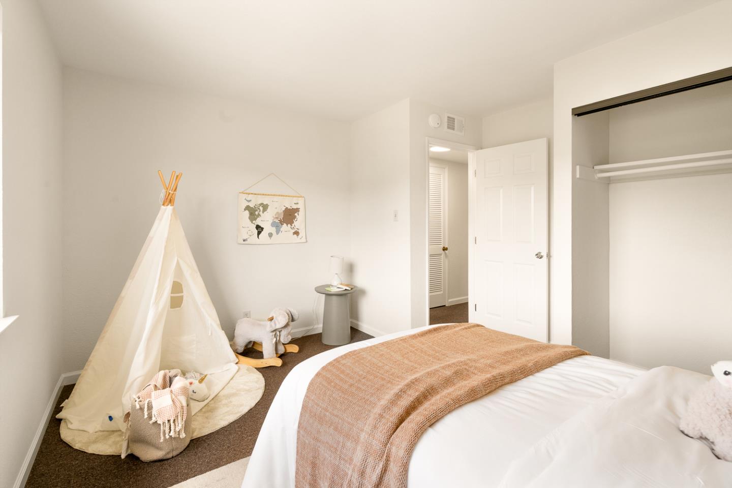 Detail Gallery Image 28 of 37 For 3637 Bettman Way, South San Francisco,  CA 94080 - 3 Beds | 2 Baths