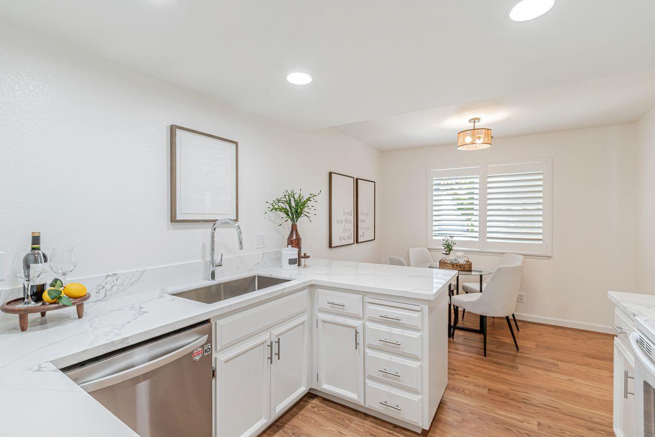 Detail Gallery Image 10 of 36 For 93 Little Bear Way, San Jose,  CA 95136 - 3 Beds | 2/1 Baths