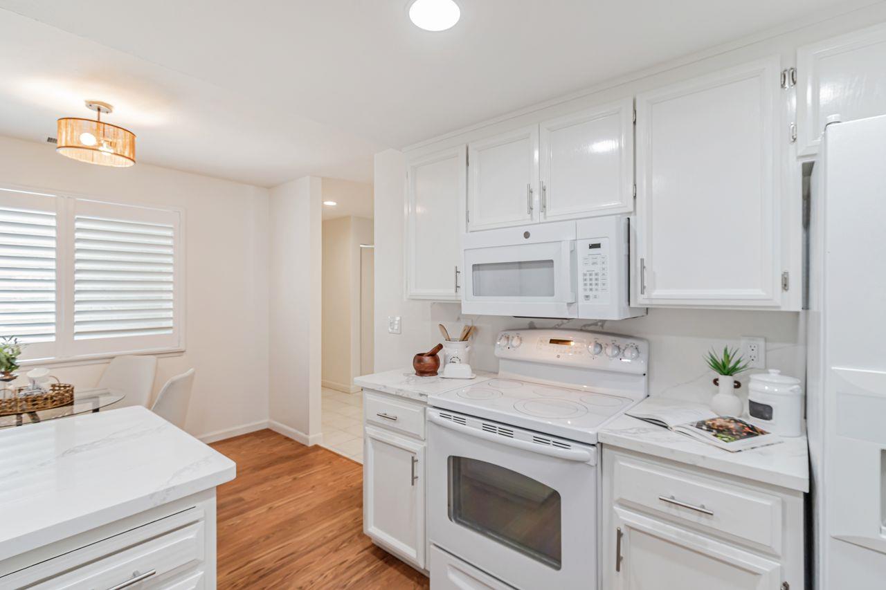 Detail Gallery Image 12 of 36 For 93 Little Bear Way, San Jose,  CA 95136 - 3 Beds | 2/1 Baths
