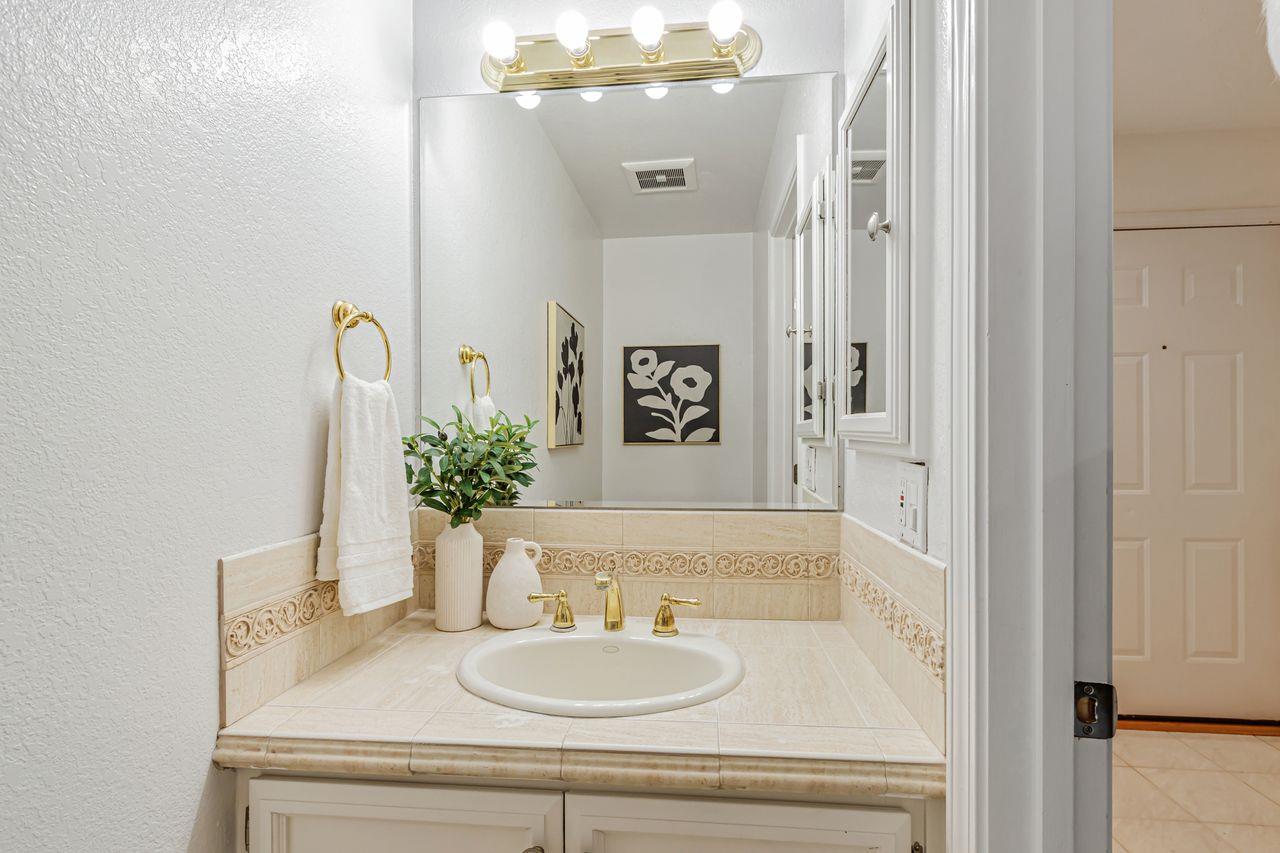 Detail Gallery Image 29 of 36 For 93 Little Bear Way, San Jose,  CA 95136 - 3 Beds | 2/1 Baths