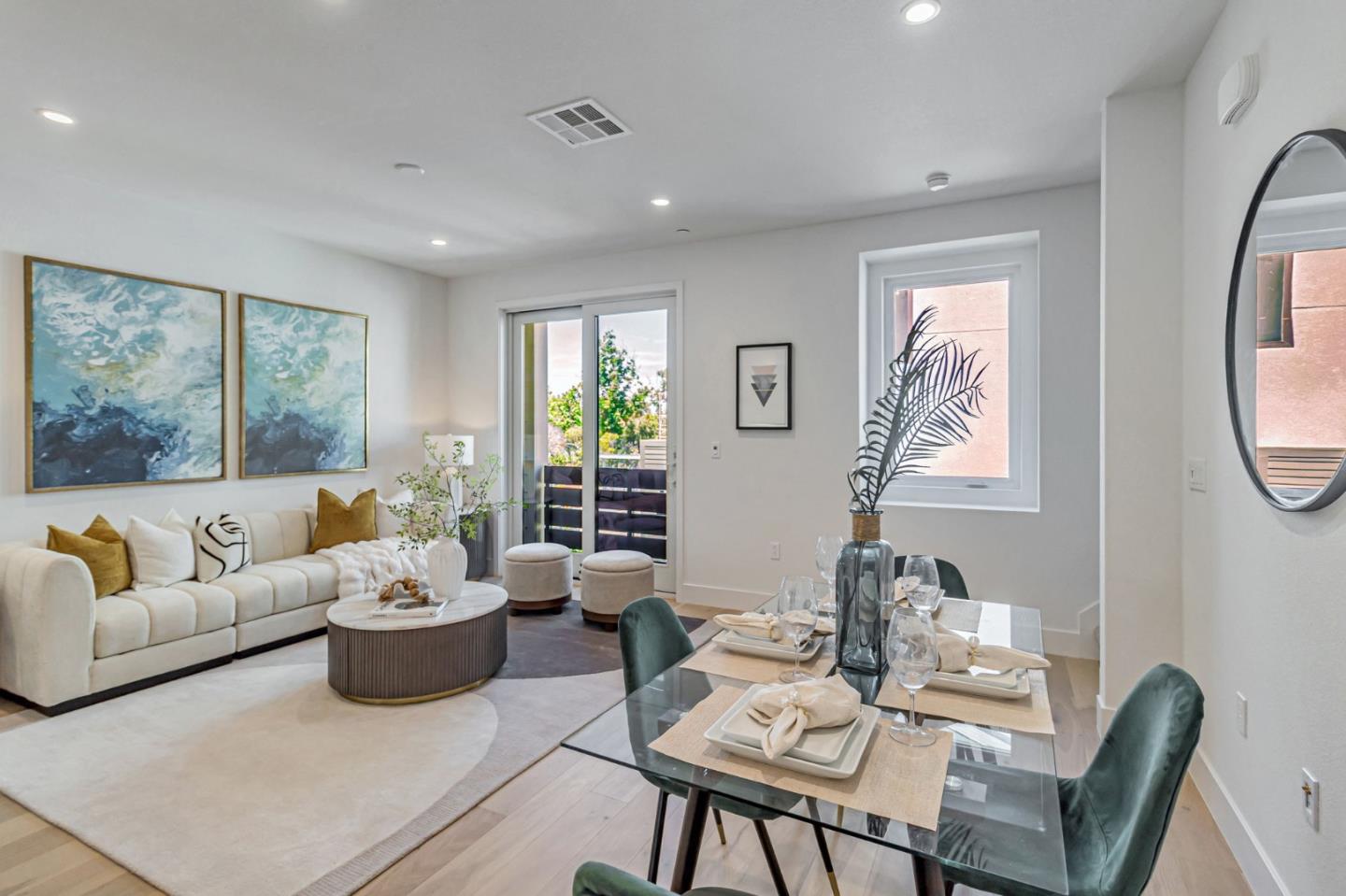 Detail Gallery Image 8 of 23 For 1131 Esther Ct, Palo Alto,  CA 94303 - 3 Beds | 3 Baths