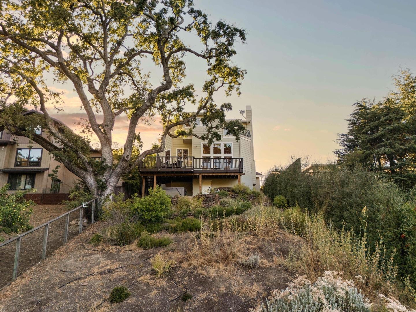 Detail Gallery Image 51 of 74 For 157 Central Ave, Los Gatos,  CA 95030 - 4 Beds | 3 Baths