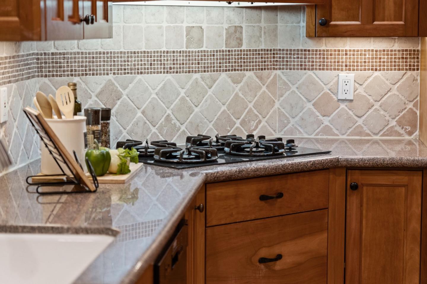 Detail Gallery Image 7 of 74 For 157 Central Ave, Los Gatos,  CA 95030 - 4 Beds | 3 Baths