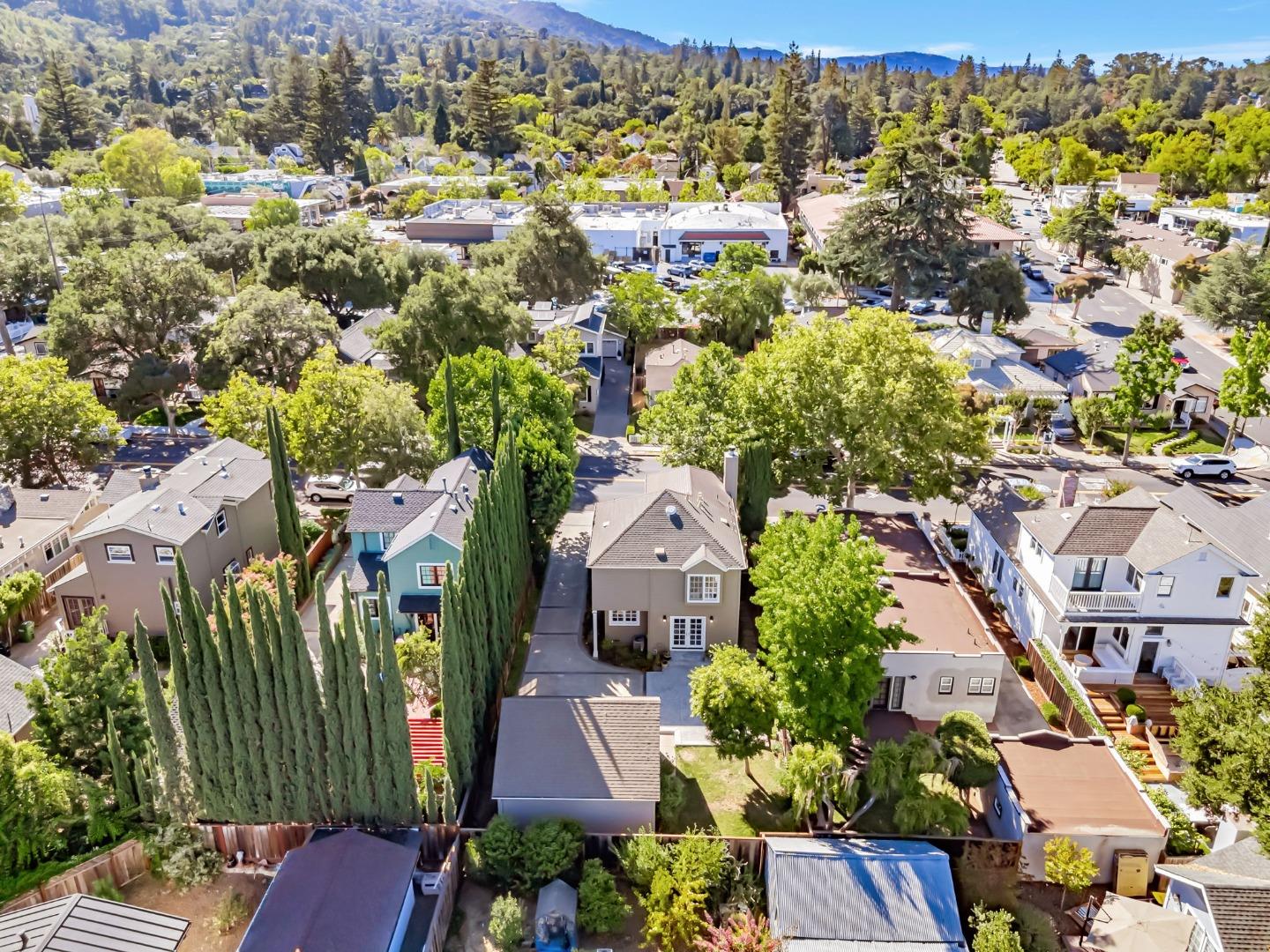 Detail Gallery Image 27 of 29 For 248 University Ave, Los Gatos,  CA 95030 - 3 Beds | 2/1 Baths