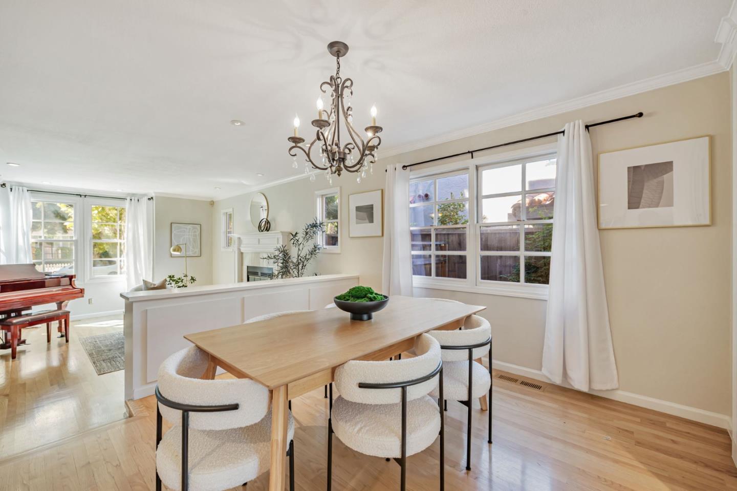Detail Gallery Image 6 of 29 For 248 University Ave, Los Gatos,  CA 95030 - 3 Beds | 2/1 Baths