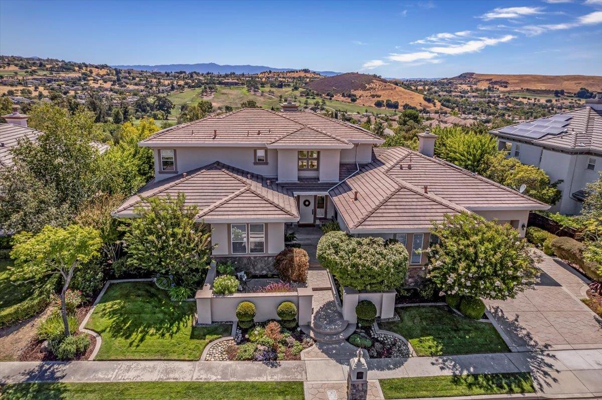 Detail Gallery Image 3 of 48 For 5433 Vicenza Way, San Jose,  CA 95138 - 4 Beds | 4/1 Baths