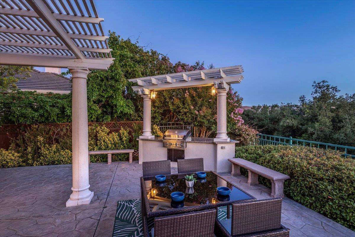 Detail Gallery Image 32 of 48 For 5433 Vicenza Way, San Jose,  CA 95138 - 4 Beds | 4/1 Baths