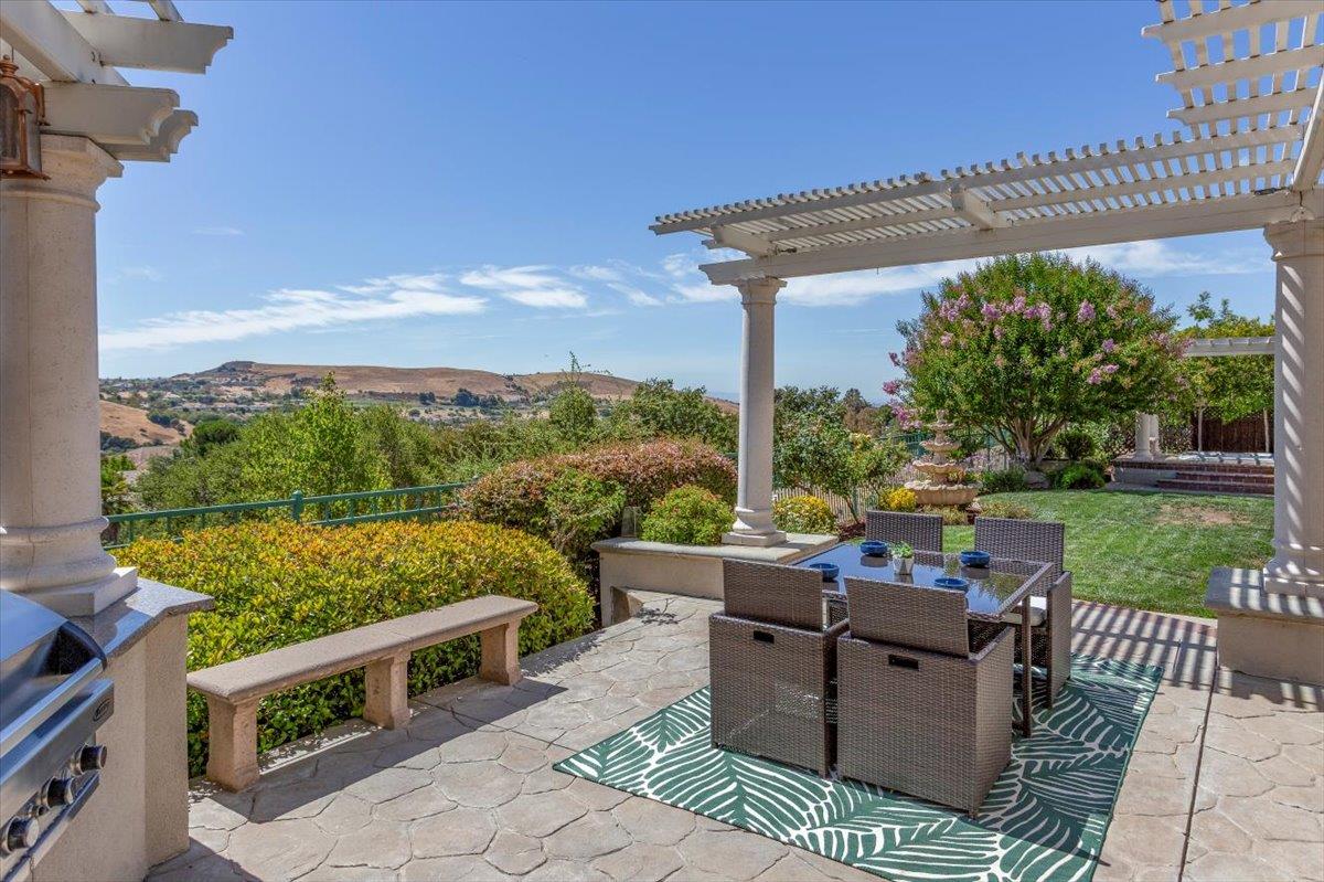 Detail Gallery Image 35 of 48 For 5433 Vicenza Way, San Jose,  CA 95138 - 4 Beds | 4/1 Baths