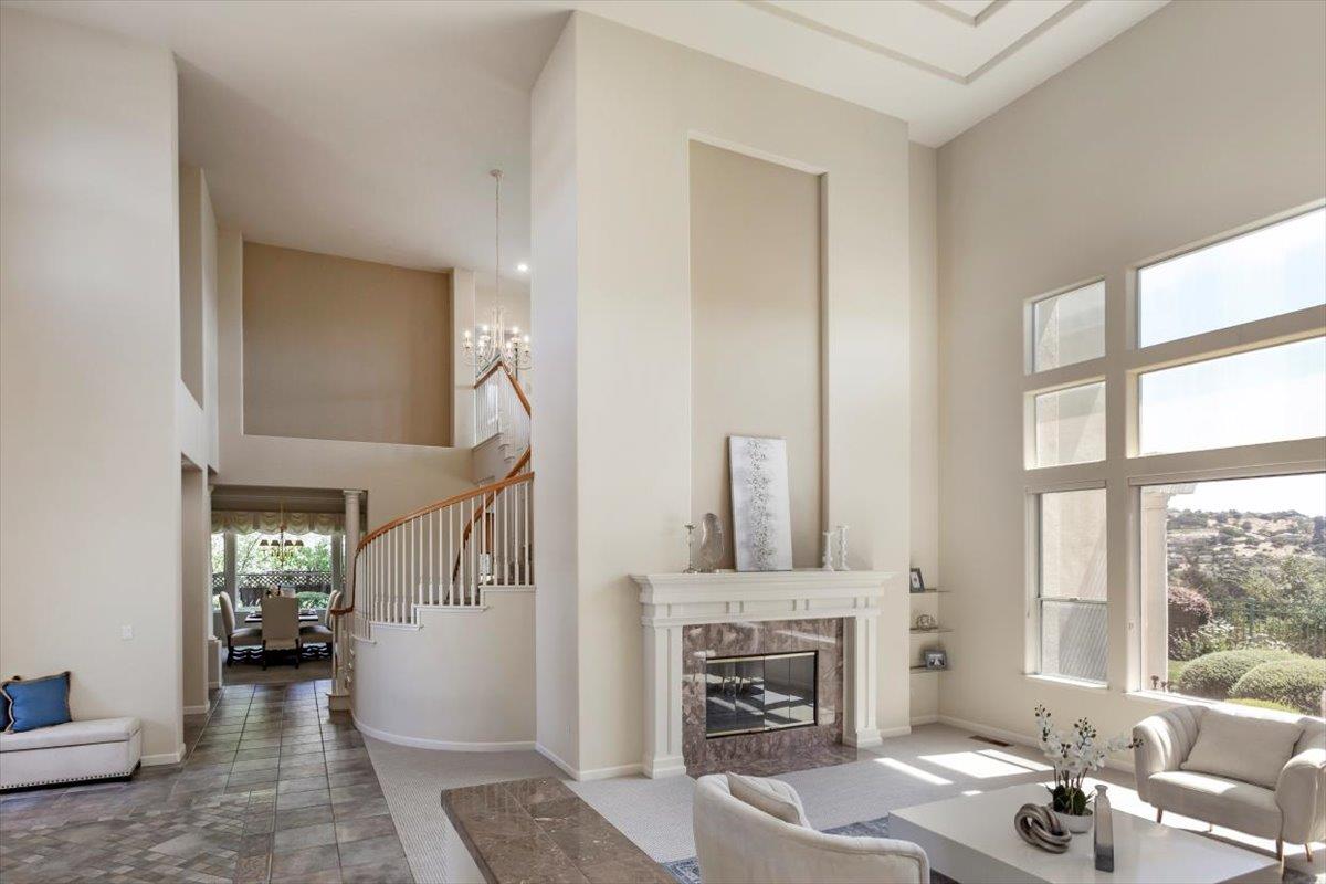 Detail Gallery Image 9 of 48 For 5433 Vicenza Way, San Jose,  CA 95138 - 4 Beds | 4/1 Baths