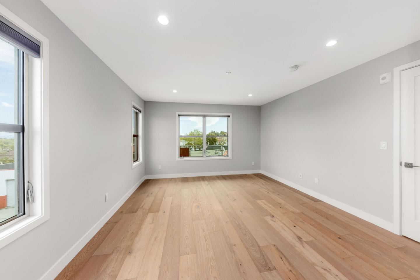 Detail Gallery Image 10 of 17 For 30 Hermosa Ave #302,  Millbrae,  CA 94030 - 2 Beds | 2 Baths