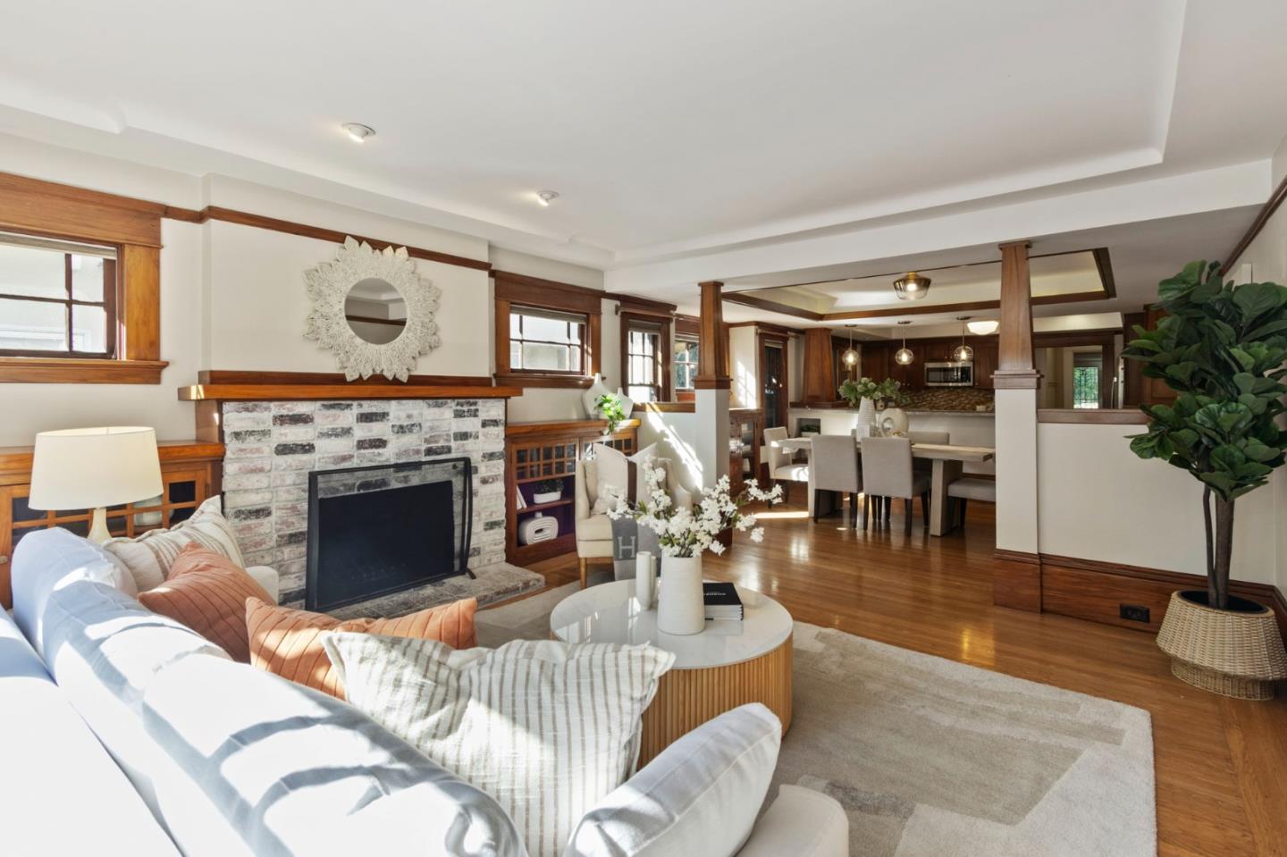 Detail Gallery Image 10 of 65 For 221 Grand St, Redwood City,  CA 94062 - 3 Beds | 2 Baths
