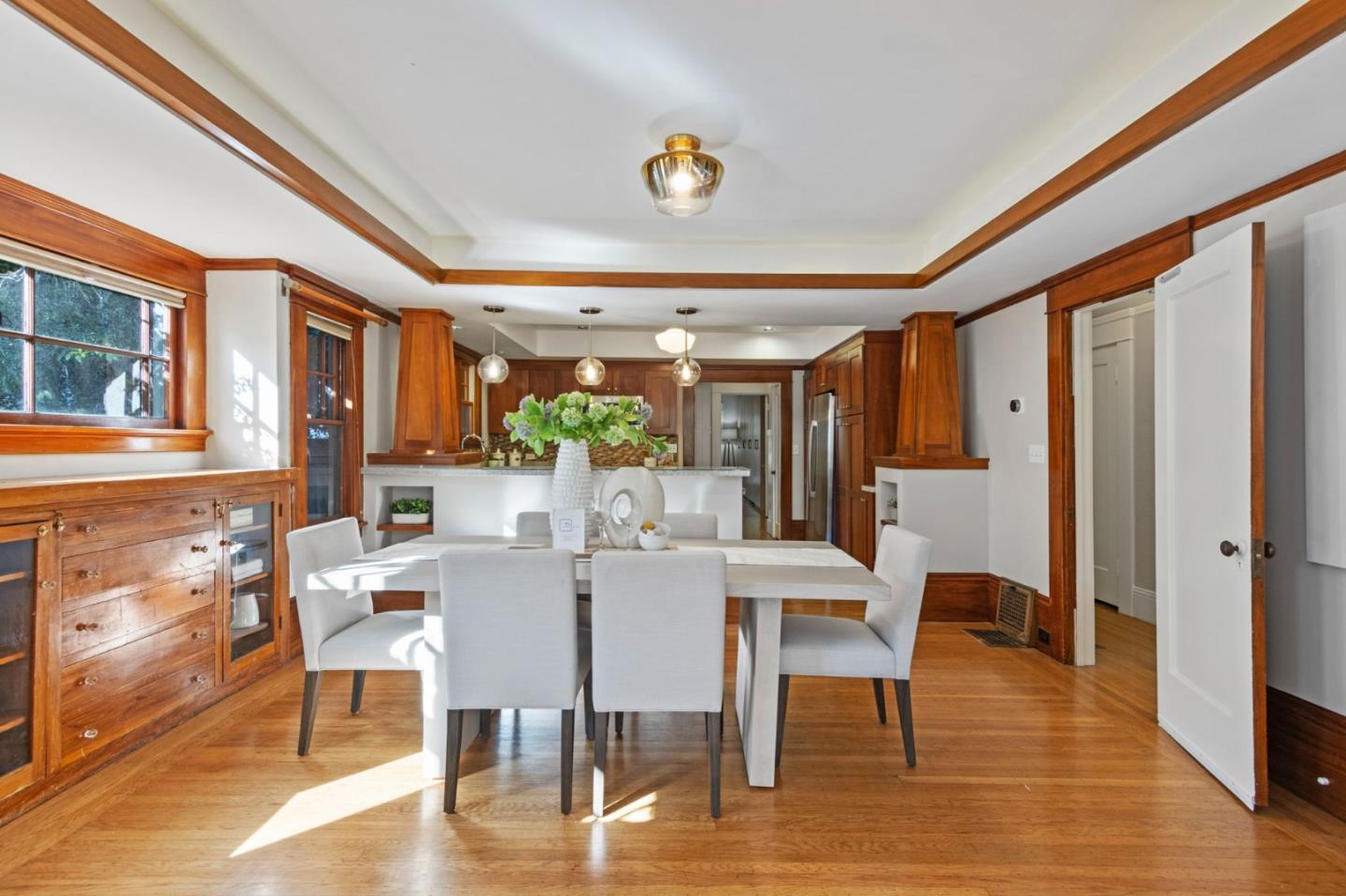 Detail Gallery Image 21 of 65 For 221 Grand St, Redwood City,  CA 94062 - 3 Beds | 2 Baths