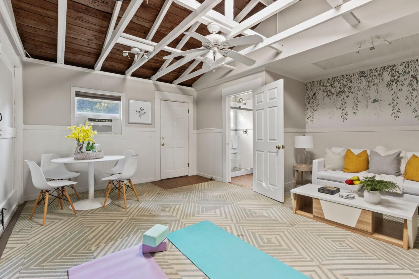 Detail Gallery Image 43 of 65 For 221 Grand St, Redwood City,  CA 94062 - 3 Beds | 2 Baths
