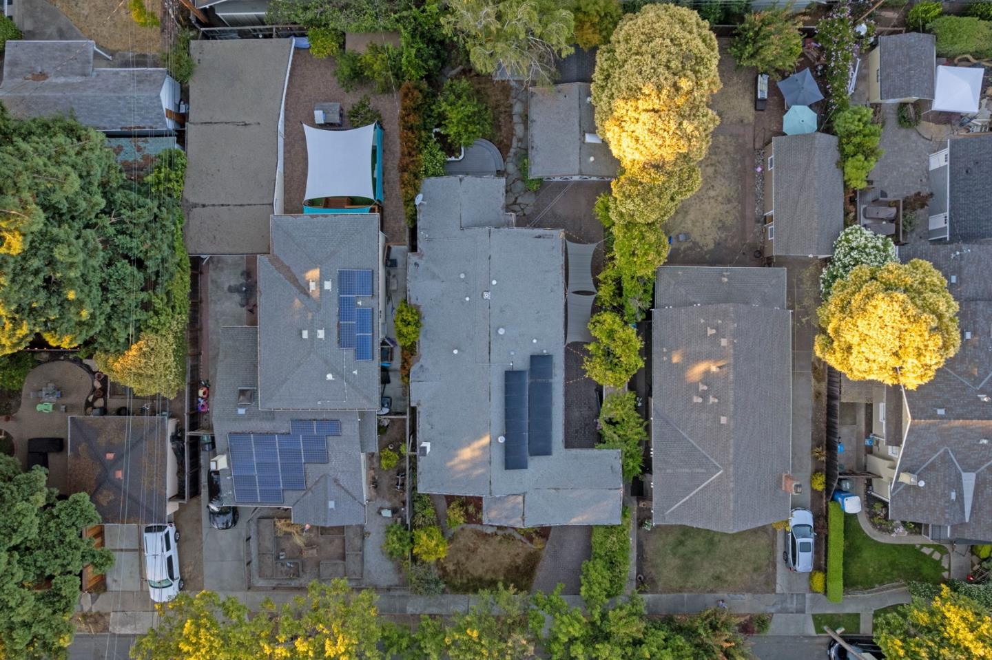 Detail Gallery Image 63 of 65 For 221 Grand St, Redwood City,  CA 94062 - 3 Beds | 2 Baths