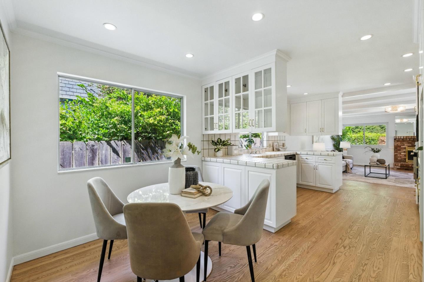 Detail Gallery Image 10 of 43 For 2146 Whipple Ave, Redwood City,  CA 94062 - 4 Beds | 2/1 Baths