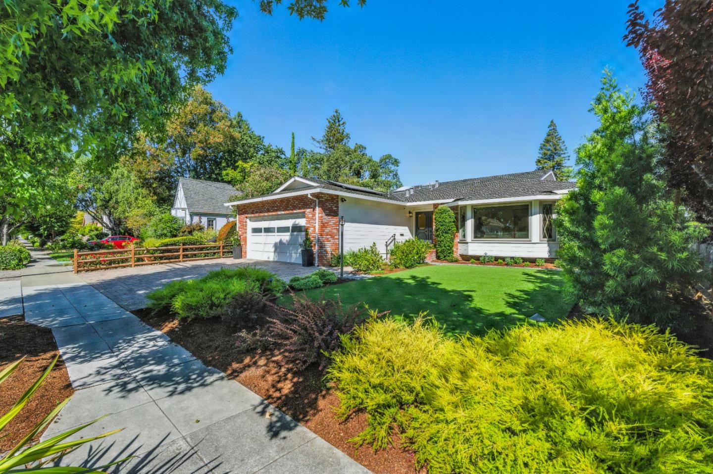 Detail Gallery Image 2 of 43 For 2146 Whipple Ave, Redwood City,  CA 94062 - 4 Beds | 2/1 Baths