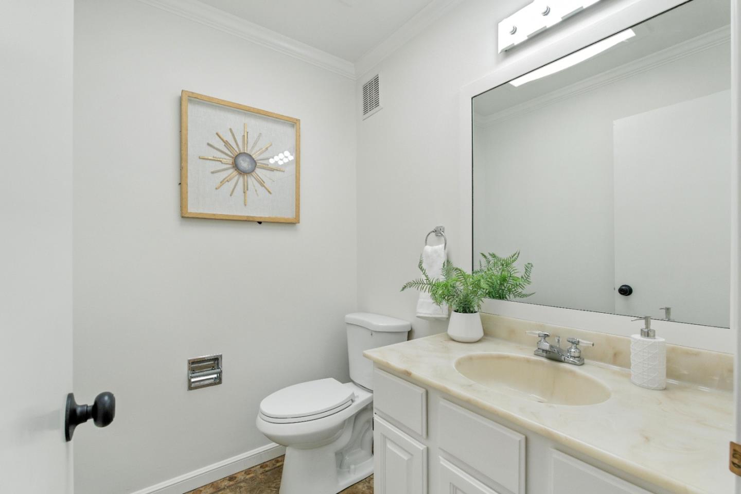 Detail Gallery Image 39 of 43 For 2146 Whipple Ave, Redwood City,  CA 94062 - 4 Beds | 2/1 Baths