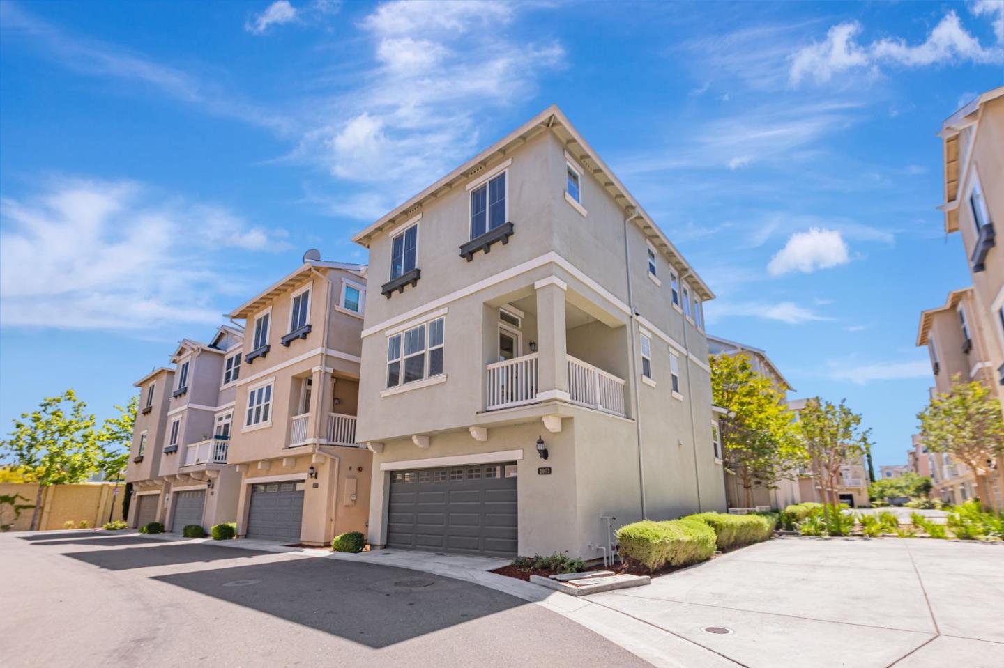 Detail Gallery Image 2 of 48 For 2973 Pescadero Ter, Fremont,  CA 94538 - 3 Beds | 2/2 Baths