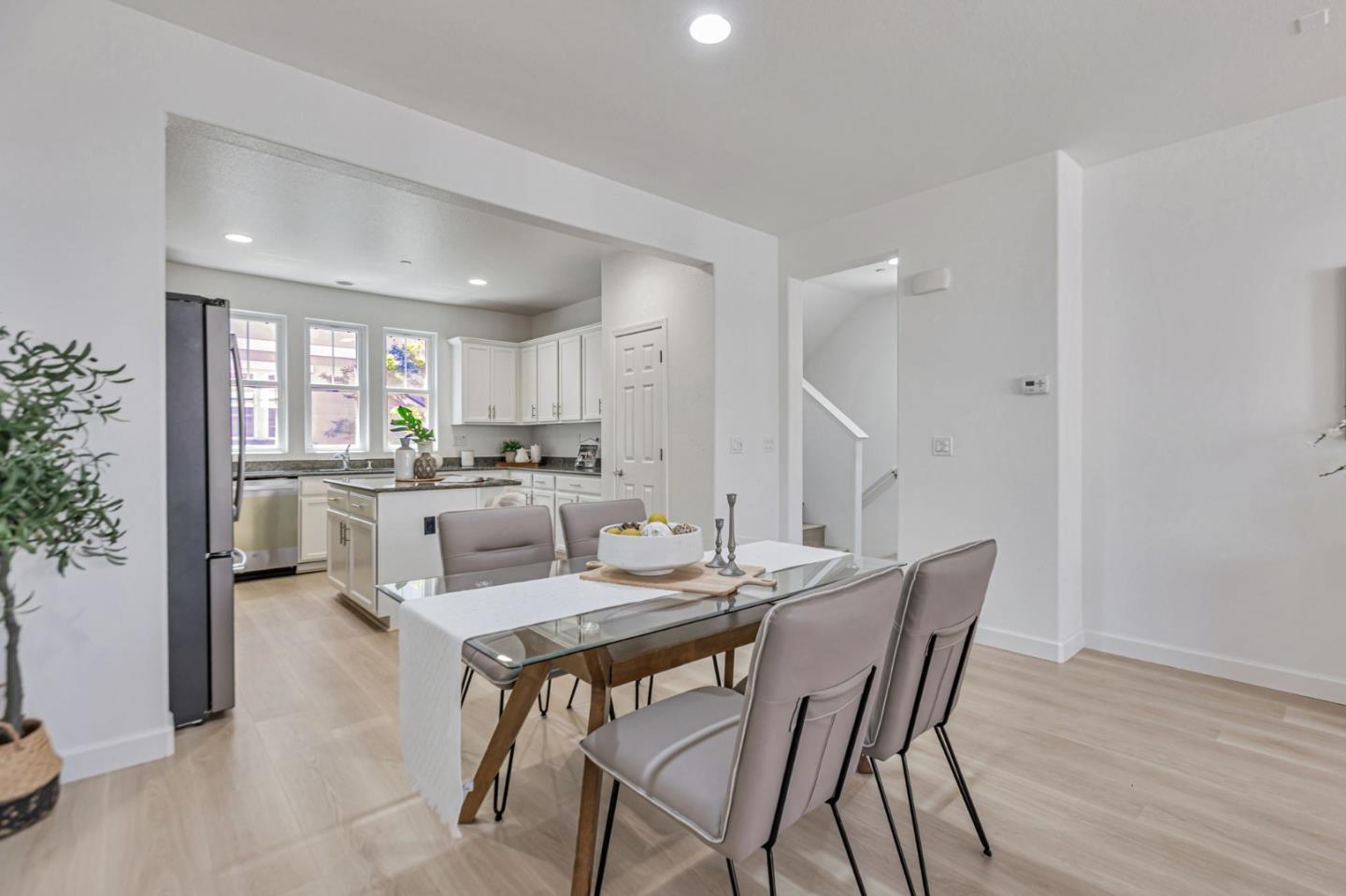 Detail Gallery Image 21 of 48 For 2973 Pescadero Ter, Fremont,  CA 94538 - 3 Beds | 2/2 Baths