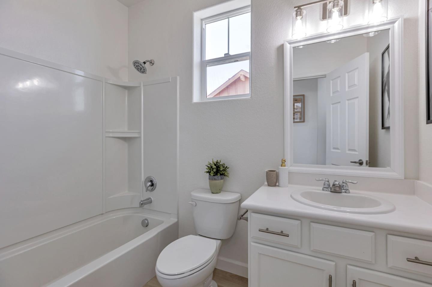 Detail Gallery Image 31 of 48 For 2973 Pescadero Ter, Fremont,  CA 94538 - 3 Beds | 2/2 Baths