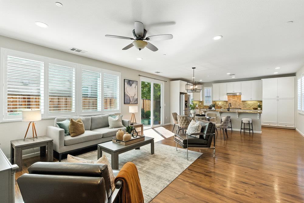 Detail Gallery Image 5 of 33 For 6640 Tecate Ln, Gilroy,  CA 95020 - 3 Beds | 2/1 Baths