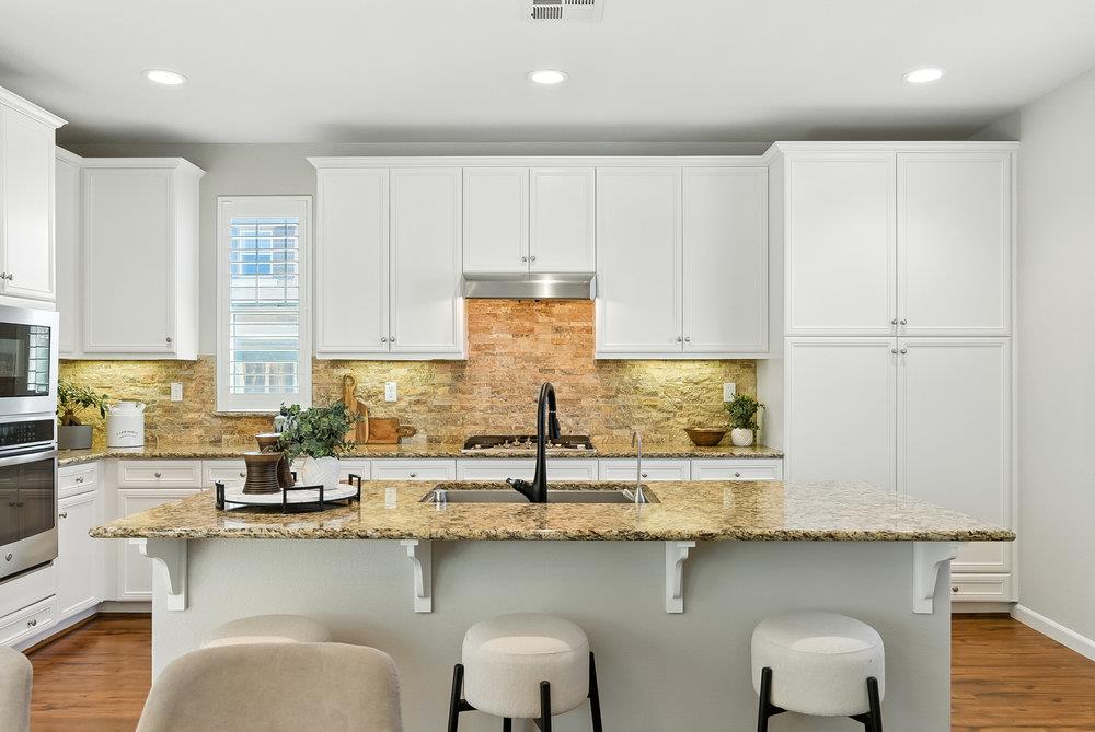 Detail Gallery Image 6 of 33 For 6640 Tecate Ln, Gilroy,  CA 95020 - 3 Beds | 2/1 Baths